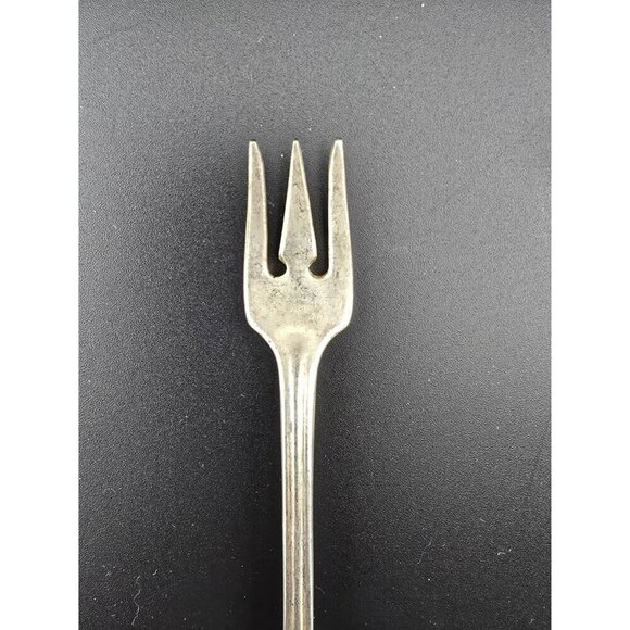 Vintage Set of 2 Cocktail Forks Oneida Silversmiths 6" - Picture 7 of 7